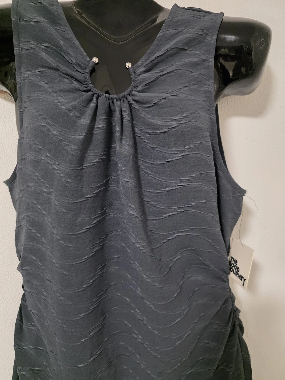 Sleeveless Key Hole Dress in Charcol